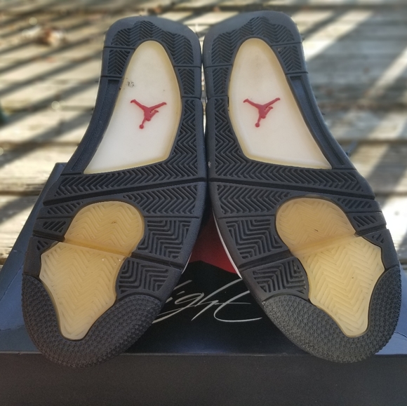 Jordan Retro 4 - Picture 5 of 7